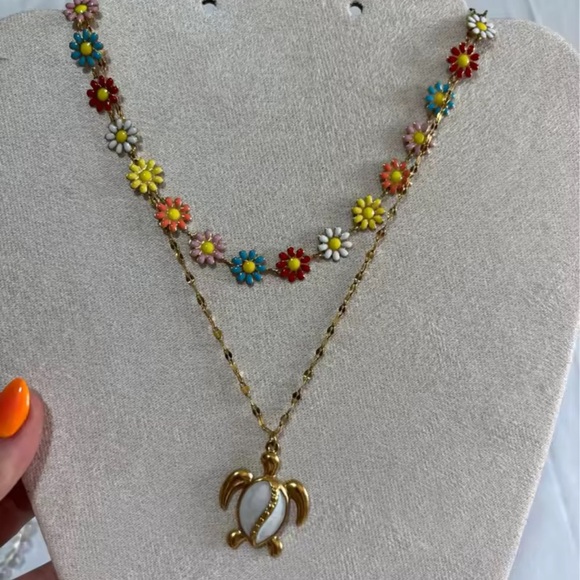 White Turtle 18K Gold Stainless Steel Waterproof Necklace - Picture 8 of 8